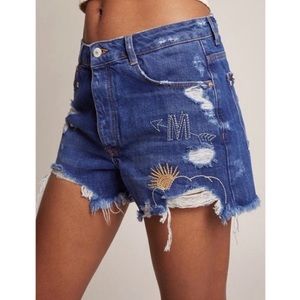 ZARA Denim Cut-offs Audrea Embroidered Shorts Cut Off Size 8 NEW